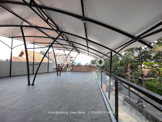 Untuk Dijual! Komersial di Setiabudi Bandung LT 256m2 / LB 460m2 Kawasan Strategis Untuk Dijual! Komersial di Setiabudi Bandung LT 256m2 / LB 460m2 Kawasan Strategis