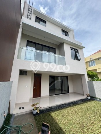 Jual Rumah Mewah Elegan Dengan View Eksklusif di Dago, Bandung Jual Rumah Mewah Elegan Dengan View Eksklusif di Dago, Bandung