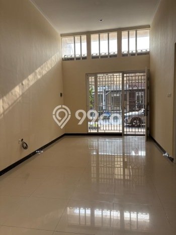 Rumah Modern 2 KT di Taman Kopo Indah Bandung Unfurnished Rumah Modern 2 KT di Taman Kopo Indah Bandung Unfurnished