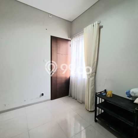 Jual Cepat Rumah 5 Kamar Tidur di Kawasan Perumahan , Bandung Jual Cepat Rumah 5 Kamar Tidur di Kawasan Perumahan , Bandung