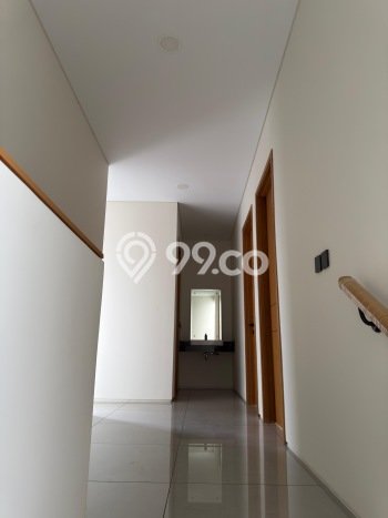 Rumah Elit Modern Siap Huni di Kota Baru Parahyangan Bandung Rumah Elit Modern Siap Huni di Kota Baru Parahyangan Bandung