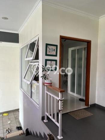 Rumah Elit LB 330m2 Siap Huni Desain Elegan di Setra Duta, Bandung Rumah Elit LB 330m2 Siap Huni Desain Elegan di Setra Duta, Bandung