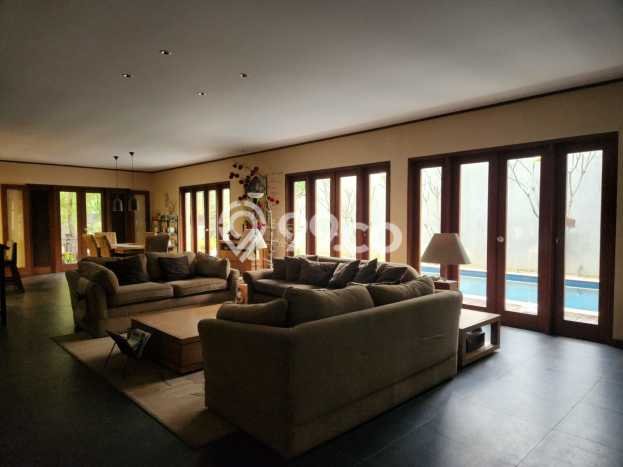 For Sale! Premium House LT 577m2 Desain Elegan di Hegarmanah For Sale! Premium House LT 577m2 Desain Elegan di Hegarmanah