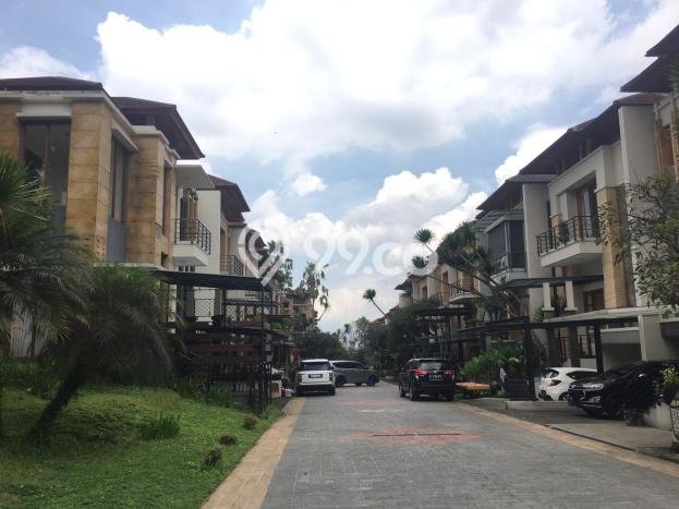 Rumah Bagus di , Bandung, LT 175m2m² Bangunan 300m2m² HARGA MENARIK! Rumah Bagus di , Bandung, LT 175m2m² Bangunan 300m2m² HARGA MENARIK!