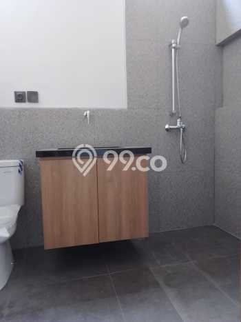 Rumah LT 130m2m² / LB 108m2m² Lokasi Strategis di , Bandung Rumah LT 130m2m² / LB 108m2m² Lokasi Strategis di , Bandung