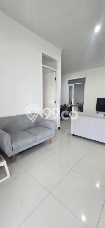 Rumah Strategis area Taman Kopo Indah, Bandung, LT 210m2m² LB 100m2m² - HARGA NEGO! Rumah Strategis area Taman Kopo Indah, Bandung, LT 210m2m² LB 100m2m² - HARGA NEGO!