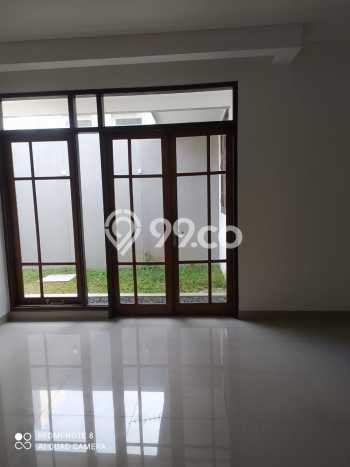 HOT LISTING! Rumah Siap Huni di Sukasari, Luas 179m2m² Bangunan 150m2m² HOT LISTING! Rumah Siap Huni di Sukasari, Luas 179m2m² Bangunan 150m2m²