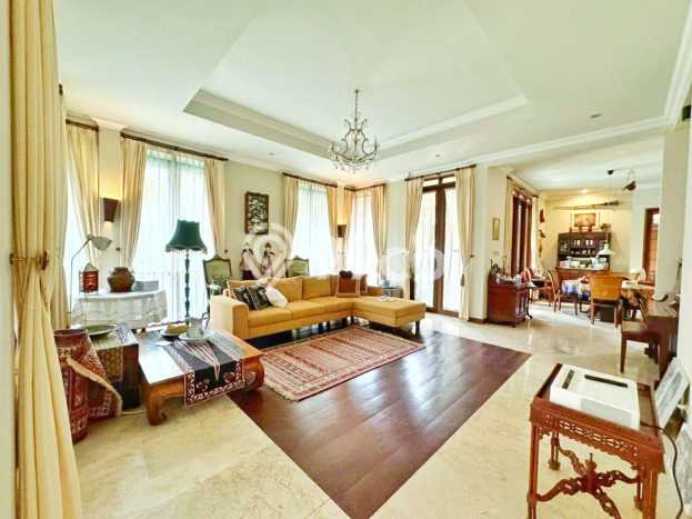 Hunian Elit LB 600m2 Siap Huni Desain Elegan di Geger Kalong, Bandung Hunian Elit LB 600m2 Siap Huni Desain Elegan di Geger Kalong, Bandung
