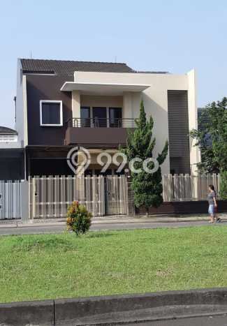 Ready to Use! Luxury House LT 200m2 Desain Modern di Singgasana Ready to Use! Luxury House LT 200m2 Desain Modern di Singgasana