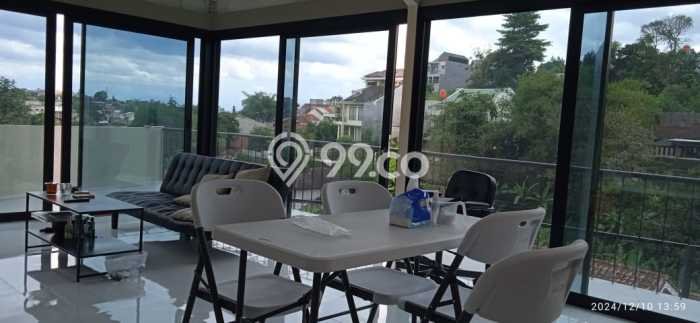 Rumah Eksklusif Siap Huni LT 206m2 di Coblong, Bandung Rumah Eksklusif Siap Huni LT 206m2 di Coblong, Bandung