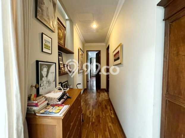 Hunian Elit LB 600m2 Siap Huni Desain Elegan di Geger Kalong, Bandung Hunian Elit LB 600m2 Siap Huni Desain Elegan di Geger Kalong, Bandung