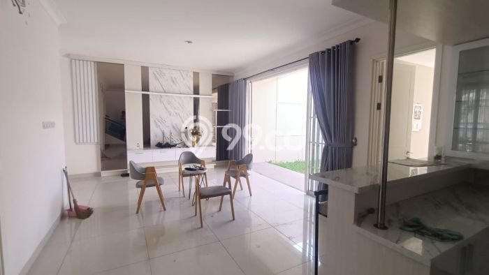 Rumah Disewakan Bandung LT 160m2 LB 156m2 Kawasan Podomoro Park Bandung Rumah Disewakan Bandung LT 160m2 LB 156m2 Kawasan Podomoro Park Bandung