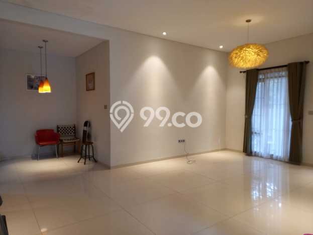 Dijual Hunian Rumah Nyaman 5 KT di Taman Kopo Indah, Bandung Dijual Hunian Rumah Nyaman 5 KT di Taman Kopo Indah, Bandung