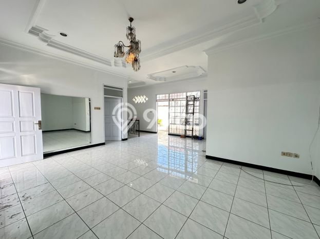 Dijual Rumah Eksklusif 4 KT di Taman Kopo Indah, Bandung Dijual Rumah Eksklusif 4 KT di Taman Kopo Indah, Bandung