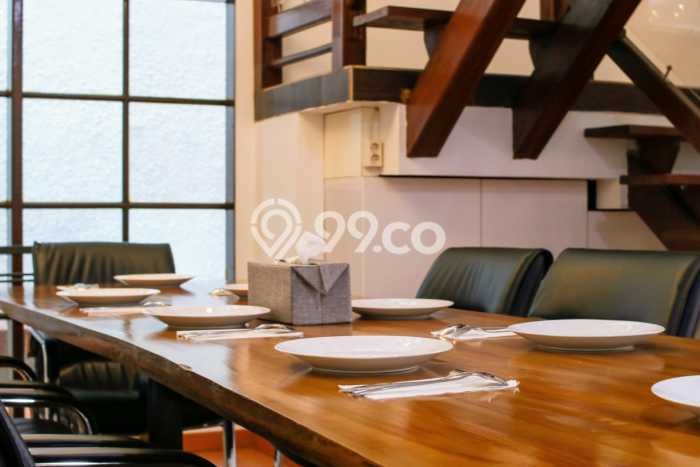 Hunian Elit LB 350m2 Siap Pakai Desain Elegan di Tubagus Ismail, Bandung Hunian Elit LB 350m2 Siap Pakai Desain Elegan di Tubagus Ismail, Bandung
