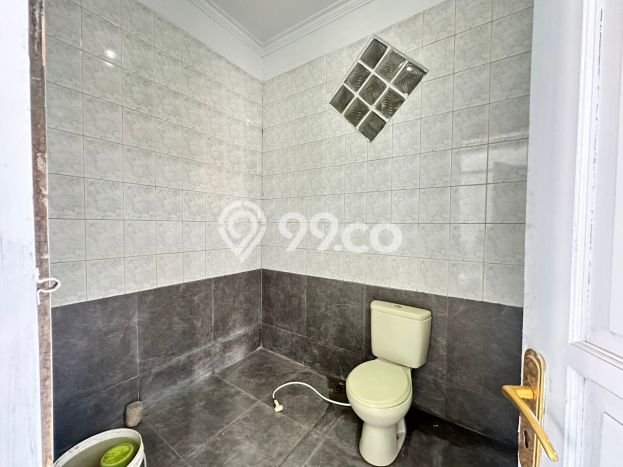 Dijual Rumah Eksklusif 4 KT di Taman Kopo Indah, Bandung Dijual Rumah Eksklusif 4 KT di Taman Kopo Indah, Bandung