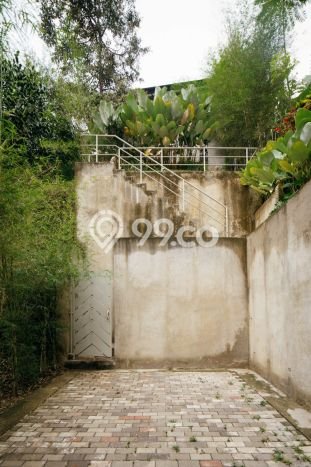 Jual Rumah Strategis Bagus Punya 2 KT di Coblong Bandung SHM Jual Rumah Strategis Bagus Punya 2 KT di Coblong Bandung SHM