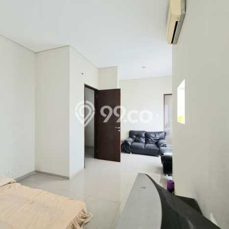 Jual Cepat Rumah 5 Kamar Tidur di Kawasan Perumahan , Bandung Jual Cepat Rumah 5 Kamar Tidur di Kawasan Perumahan , Bandung