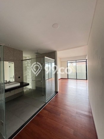 Rumah Elit Modern Siap Huni di Kota Baru Parahyangan Bandung Rumah Elit Modern Siap Huni di Kota Baru Parahyangan Bandung