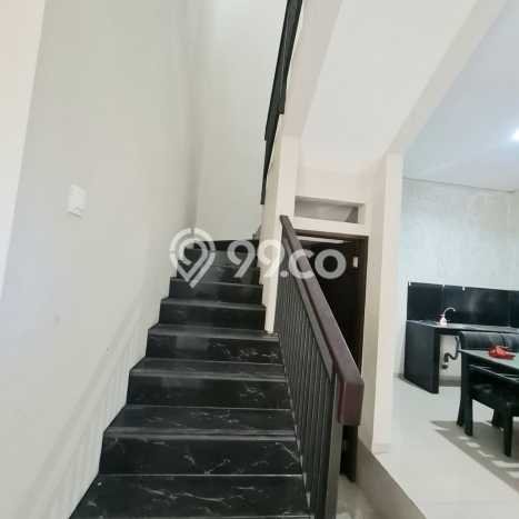 Jual Cepat Rumah 5 Kamar Tidur di Kawasan Perumahan , Bandung Jual Cepat Rumah 5 Kamar Tidur di Kawasan Perumahan , Bandung