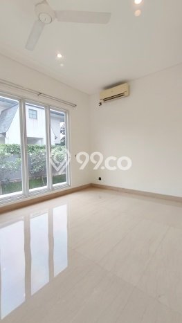 Dijual Rumah Luas Elegan Dengan View Cantik di Pejaten, Jakarta Selatan Dijual Rumah Luas Elegan Dengan View Cantik di Pejaten, Jakarta Selatan