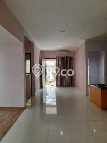 For Sale! Luxury House LT 120m2 Desain Elegan di Sektor 9-Bintaro For Sale! Luxury House LT 120m2 Desain Elegan di Sektor 9-Bintaro