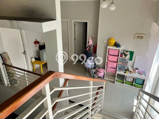 Jual Rumah Luas Elegan Dengan View Eksklusif di Bintaro, Tangerang Selatan Jual Rumah Luas Elegan Dengan View Eksklusif di Bintaro, Tangerang Selatan