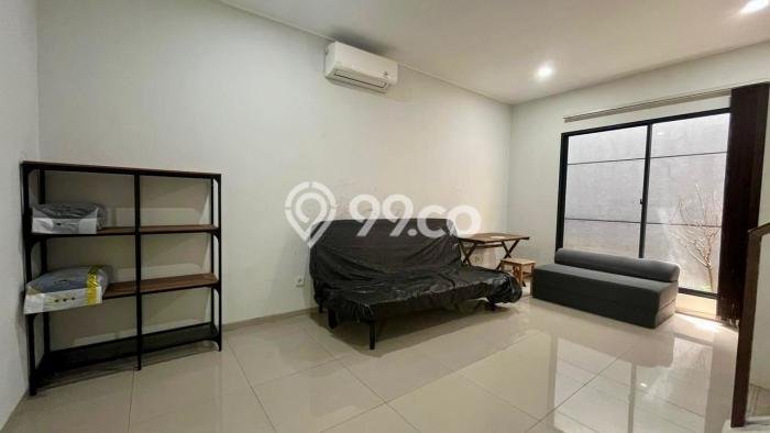 Dijual Hunian Rumah Terawat 3 Kamar di Bintaro, Tangerang Selatan Dijual Hunian Rumah Terawat 3 Kamar di Bintaro, Tangerang Selatan