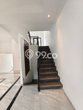 Jual Rumah Luas Megah Dengan View Cantik di Sektor 9-Bintaro, Tangerang Selatan Jual Rumah Luas Megah Dengan View Cantik di Sektor 9-Bintaro, Tangerang Selatan