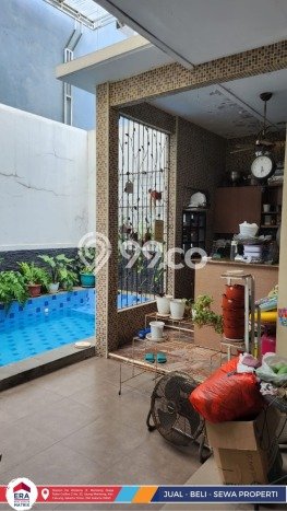 Rumah Mewah LB 185m2 Siap Huni Desain Elegan di Metland Menteng, Jakarta Timur Rumah Mewah LB 185m2 Siap Huni Desain Elegan di Metland Menteng, Jakarta Timur