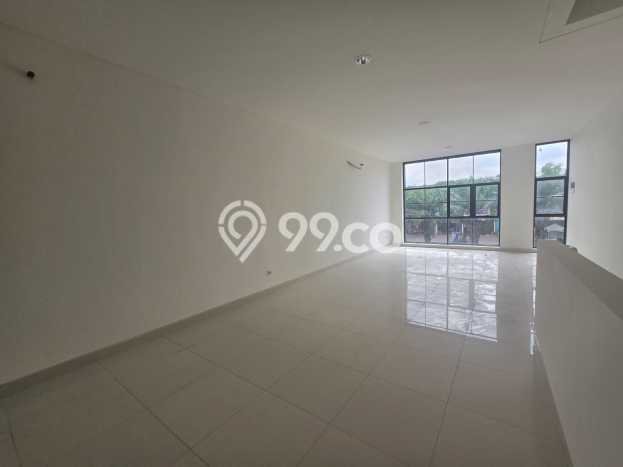 Ruko Dijual di Jakarta Timur LT 85m2 & LB 170m2 Lokasi Terbaik! Ruko Dijual di Jakarta Timur LT 85m2 & LB 170m2 Lokasi Terbaik!