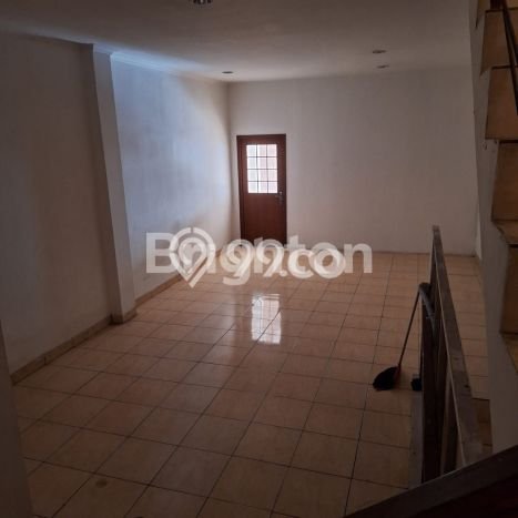 Disewakan Ruko di Kawasan Ramai Cideng Luas 280m2 Disewakan Ruko di Kawasan Ramai Cideng Luas 280m2