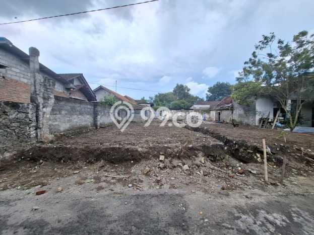 Lahan Strategis di Kalasan Dijual dengan Luas 146m2 Lahan Strategis di Kalasan Dijual dengan Luas 146m2