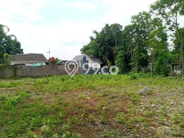 Lahan Strategis di Sleman Dijual dengan Luas 129m2 Lahan Strategis di Sleman Dijual dengan Luas 129m2