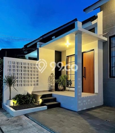 For Sale Rumah 4 Kamar Lokasi Ideal Bagus dan Strategis di Sleman For Sale Rumah 4 Kamar Lokasi Ideal Bagus dan Strategis di Sleman