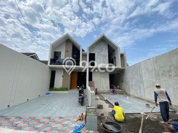 Rumah Luas Asri 3 KT Siap Pakai di Condong Catur Sleman Rumah Luas Asri 3 KT Siap Pakai di Condong Catur Sleman