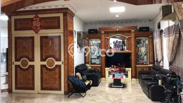 Rumah Luxury Modern Siap Huni di Taman Palem Jakarta Barat Rumah Luxury Modern Siap Huni di Taman Palem Jakarta Barat
