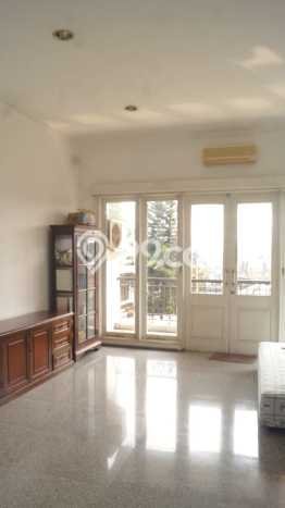 Dijual Rumah Luas Elegan Dengan View Cantik di Kemang, Jakarta Selatan Dijual Rumah Luas Elegan Dengan View Cantik di Kemang, Jakarta Selatan