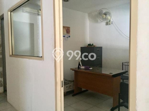 Ruko Dijual di Jakarta Barat LT 69m2 & LB 69m2 Lokasi Terbaik! Ruko Dijual di Jakarta Barat LT 69m2 & LB 69m2 Lokasi Terbaik!