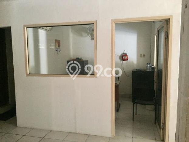 Ruko Dijual di Jakarta Barat LT 69m2 & LB 69m2 Lokasi Terbaik! Ruko Dijual di Jakarta Barat LT 69m2 & LB 69m2 Lokasi Terbaik!