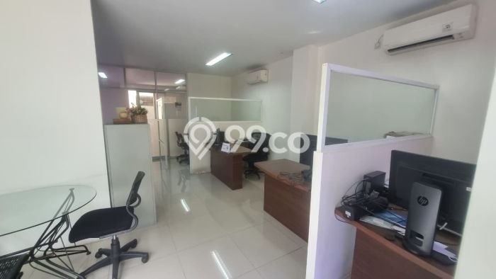 Ruko Bagus Dijual LB 592m2 Lokasi Strategis Jakarta Selatan Area Cocok untuk Berbisnis Ruko Bagus Dijual LB 592m2 Lokasi Strategis Jakarta Selatan Area Cocok untuk Berbisnis