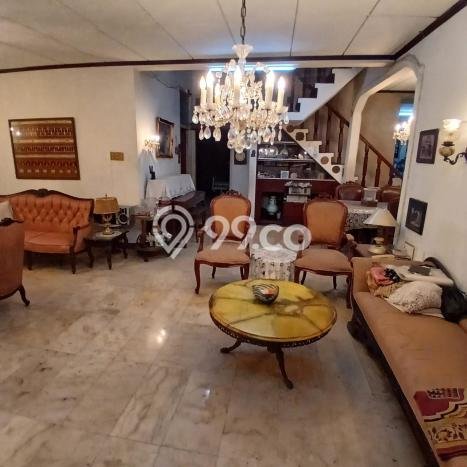Siap Huni Rumah Mewah 5 Kamar di Pancoran Dekat ke Mana Pun Siap Huni Rumah Mewah 5 Kamar di Pancoran Dekat ke Mana Pun
