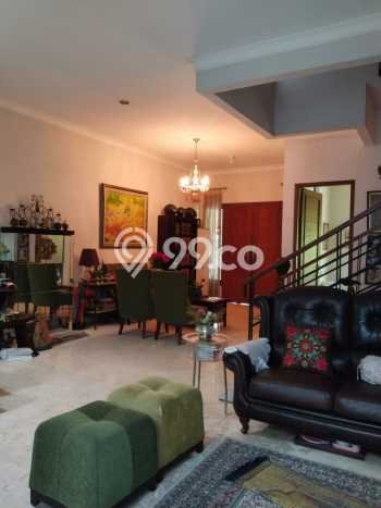 HARGA SPECIAL! Rumah Asri lokasi Ciputat, Luas 184m² Bangunan 230m² HARGA SPECIAL! Rumah Asri lokasi Ciputat, Luas 184m² Bangunan 230m²