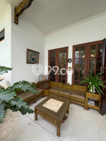 Hunian Mewah LB 350m2 Siap Pakai Desain Elegan di Cinere, Jakarta Selatan Hunian Mewah LB 350m2 Siap Pakai Desain Elegan di Cinere, Jakarta Selatan