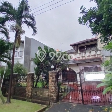 Siap Huni Rumah Mewah 5 Kamar di Pancoran Dekat ke Mana Pun Siap Huni Rumah Mewah 5 Kamar di Pancoran Dekat ke Mana Pun