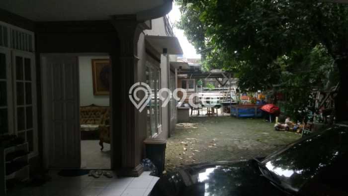 Rumah Mewah LB 400m2 Siap Huni Desain Elegan di Cirendeu, Jakarta Selatan Rumah Mewah LB 400m2 Siap Huni Desain Elegan di Cirendeu, Jakarta Selatan