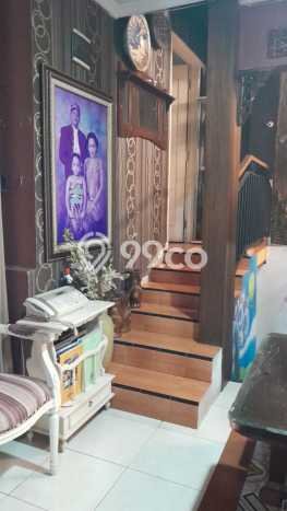 Rumah Strategis Minimalis Lb 176m2 di Ciputat Timur, Tangerang Selatan Rumah Strategis Minimalis Lb 176m2 di Ciputat Timur, Tangerang Selatan
