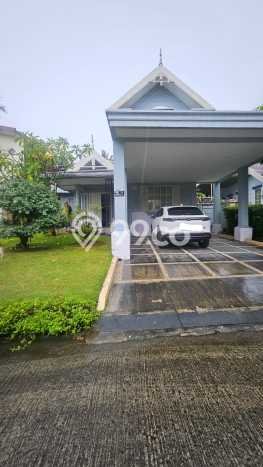 Rumah Mewah LB 0m2 Siap Huni Desain Elegan di Sentul, Bogor Rumah Mewah LB 0m2 Siap Huni Desain Elegan di Sentul, Bogor