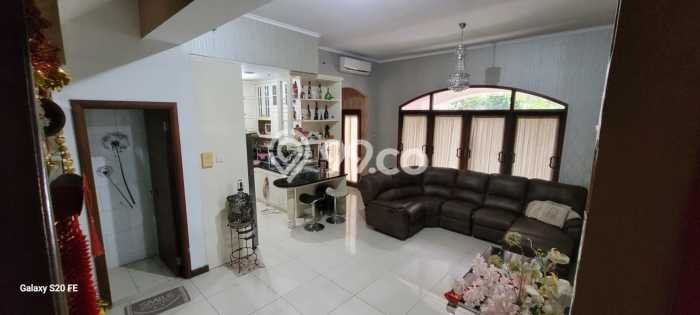 Untuk Dijual Apartemen 3 KT & 3 KM di Surabaya Area Strategis Untuk Dijual Apartemen 3 KT & 3 KM di Surabaya Area Strategis
