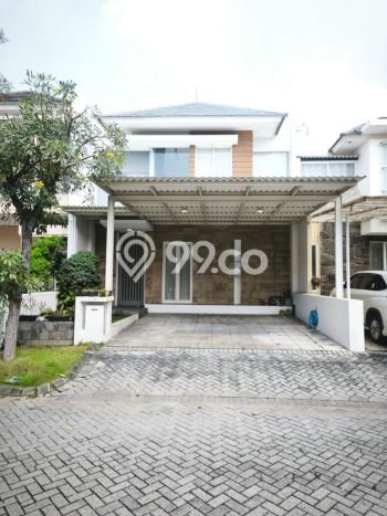 Hunian Mewah Dijual LT 191m2 di Wiyung, Surabaya Hunian Mewah Dijual LT 191m2 di Wiyung, Surabaya